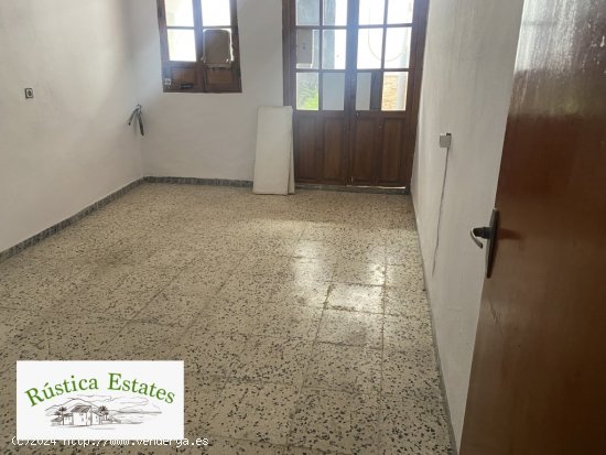  Edificio Viviendas en Venta en Ronda Málaga 