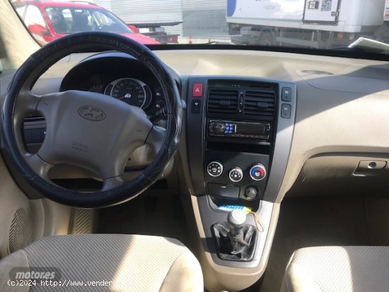 Hyundai Tucson 2.0 de 2006 con 160.000 Km por 4.500 EUR. en Barcelona