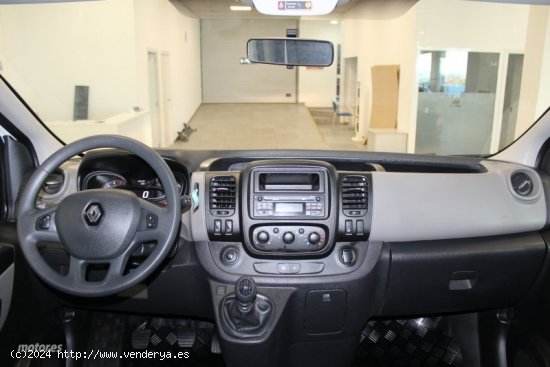 Renault Trafic 1.6 dci black edition 120cv kombi edition de 2019 con 133.463 Km por 19.890 EUR. en C