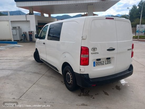 Toyota Proace City Furgon L1 1.5 D-4D 120 Business de 2020 con 92.500 Km por 15.960 EUR. en Tarragon