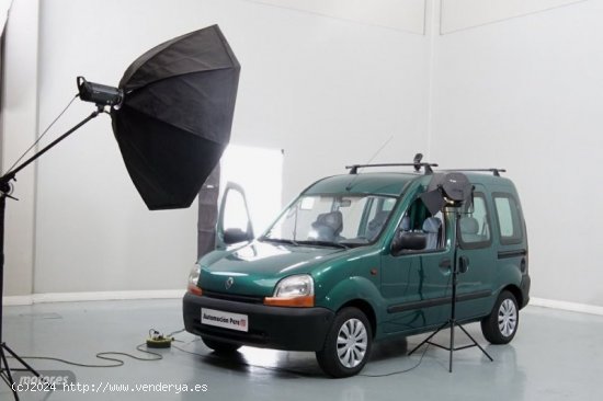 Renault Kangoo Combi 1.9 dTi RXE, En Automocion Pere de 2000 con 115.000 Km por 3.990 EUR. en Tarrag