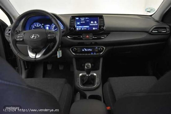 Hyundai i30 1.5 DPI Klass SLX 110 de 2023 con 14.361 Km por 19.990 EUR. en Asturias