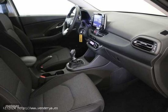 Hyundai i30 1.5 DPI Klass SLX 110 de 2023 con 14.317 Km por 19.990 EUR. en Asturias