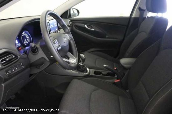 Hyundai i30 1.5 DPI Klass SLX 110 de 2023 con 14.317 Km por 19.990 EUR. en Asturias