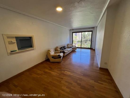 Alquiler Apartamento 2 dormitorios, céntrico, zona centrofama y colegio Jesús María - MURCIA