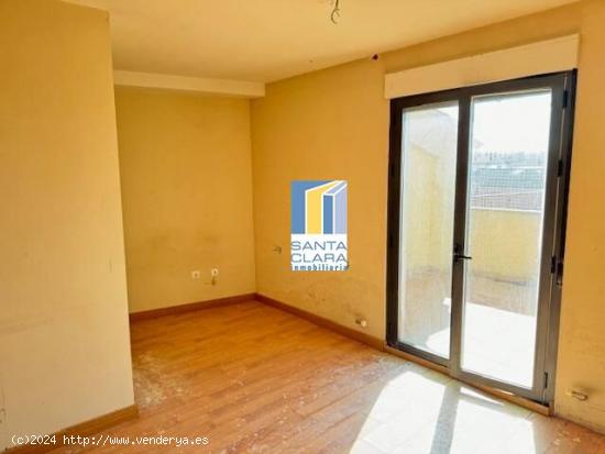 APARTAMENTO EN VENTA CON TERRAZA Y PLAZA DE GARAJE CERRADA EN MONFARRACINOS, ZAMORA. - ZAMORA