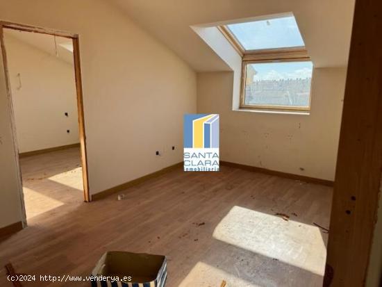 PISO EN VENTA DE 2 DORMITORIOS, BAÑO, ASEO Y PLAZA DE GARAJE CERRADA EN MONFARRACINOS, ZAMORA. - ZA