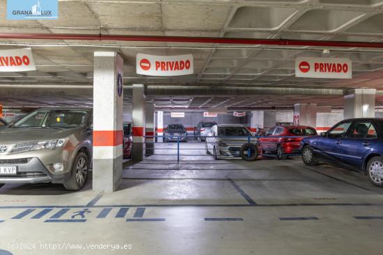  Plaza de parking por cesión en el Parking de Calle Palencia - GRANADA 