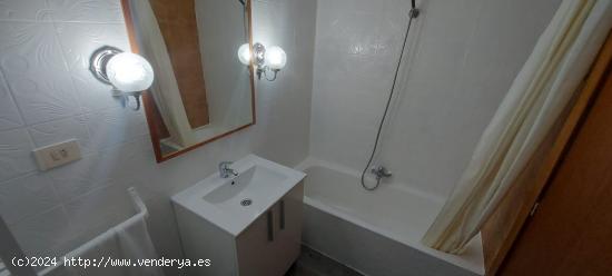 Piso en alquiler en Puerto de Sagunto, 4 hab,1 baño, aseo, balcón. - VALENCIA