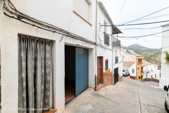 Casa reformada en Colomera lista para terminar a tu gusto - GRANADA