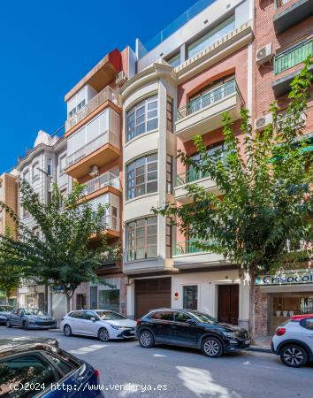 ESPECTACULAR PISO EN VENTA - MURCIA