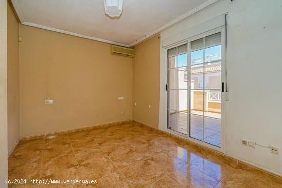 Dúplex en venta en Torrevieja - ALICANTE