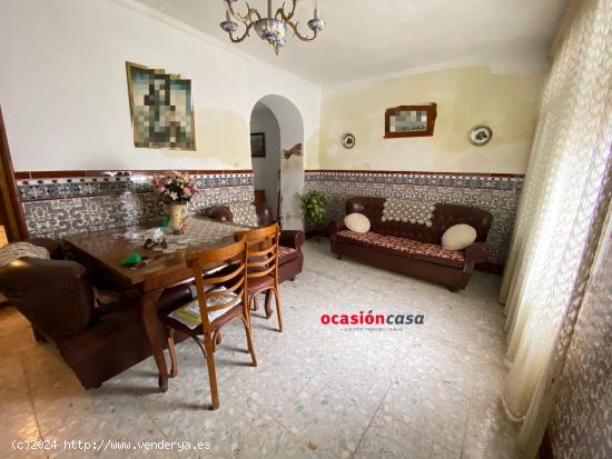 CASA CON TEJADO NUEVO A LA VENTA - CORDOBA