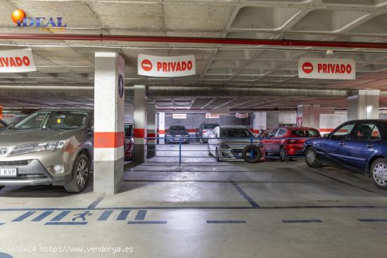 Plaza de parking por cesión en el Parking de Calle Palencia - GRANADA