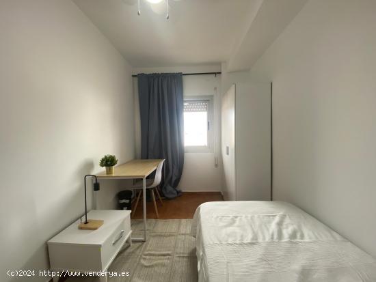 HABITACIÓN EN ALQUILER EN PUÇOL - VALENCIA