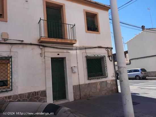  VIVIENDA UNIFAMILIAR ESQUINA EXTERIOR Y PARKING PRIVADO - ALICANTE 