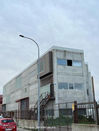 Nave industrial en Griñón - MADRID