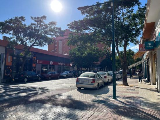 Local comercial en la mejor zona de El Torcal - MALAGA