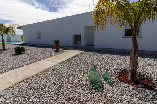 VERDE, AGUA, LUZ, PAZ Y CALIDAD DE VIDA EN EL CAMPO DE GOLF DE BADAJOZ - BADAJOZ