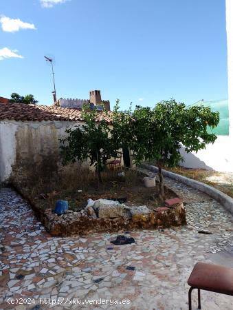  CASA EN VENTA EN SANTIAGO DE ALCÁNTARA - CÁCERES - - CACERES 