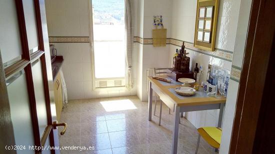 Se alquila Ático con terraza espectacular en la Zona Norte de Alcoy - ALICANTE