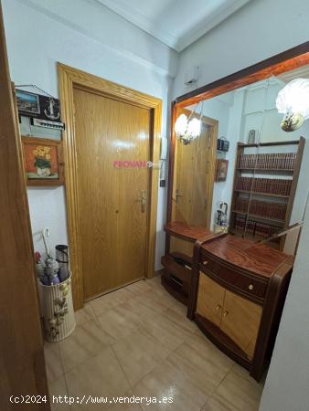 PARA ENTRAR A VIVIR!! 3 DORMITORIOS, 1 BAÑO Y TERRAZA!!! - MADRID