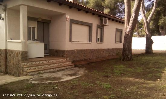 Chalet Independiente de 1 planta para entrar a Vivir - MADRID