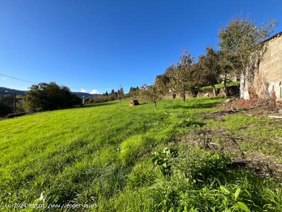 CASA EN VENNTA EN LAZA - ORENSE