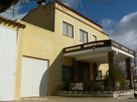 EXCLUSIVA FINCA A POCA DISTANCIA DEL CASCO URBANO - ALBACETE