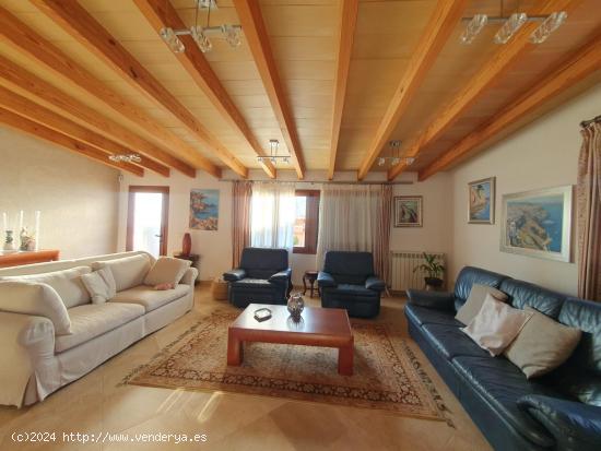 CHALET  CON PARCELA EN SON FUSTER - BALEARES