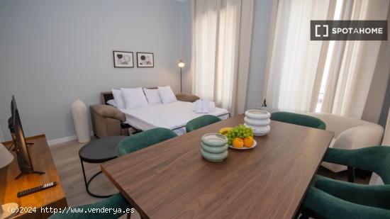 Apartamento de 3 habitaciones en alquiler en Buenavista - MADRID