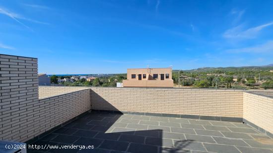 Casa Adosada de 4 Habitaciones en l'Ametlla de Mar - TARRAGONA