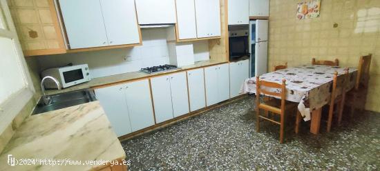 EN VENTA PISO ALTABIX EXCELENTE UBICACIÓN ( MUY CERCA AV. ALICANTE ) - ALICANTE