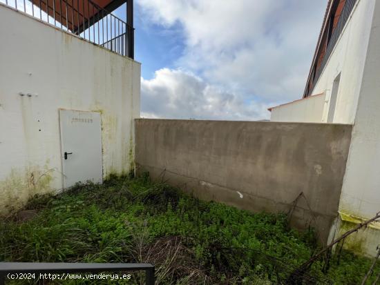 CASABANCO VENDE VIVIENDAS ADOSADAS DE CUATRO DORMITORIOS EN FREGENAL DE LA SIERRA - BADAJOZ