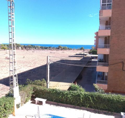 Alquiler de amplio piso en Punta Prima con vistas al mar - ALICANTE