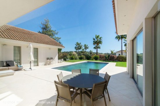 Villa en venta en Sotogrande (Cádiz)