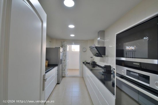  Piso en venta en Marbella (Málaga) 