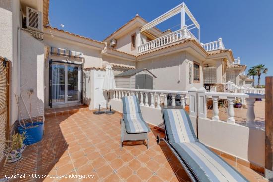 Chalet en Los Dolses Villamartin - ALICANTE