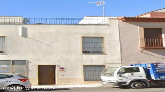 Se Vende en Olivares - SEVILLA