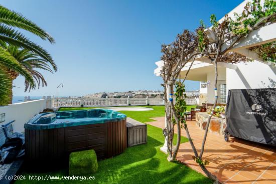 ¡Villa de lujo con vista panorámica sobre el Atlántico! - LAS PALMAS