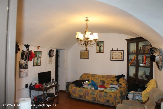 Unifamiliar adosada en venta  en Biure - Girona