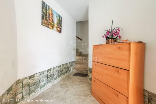 Unifamiliar adosada en venta  en Roses - Girona