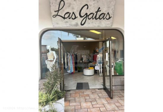  SE TRASPASA TIENDA DE ROPA EN EL CENTRO DE CORRALEJO, FUERTEVENTURA 