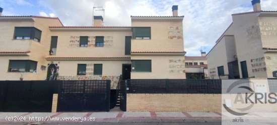  Chalet pareado de 4 dormitorios en Villaluenga de la Sagra 