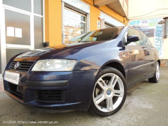 FIAT Stilo en venta en AlcarrÃ s (Lleida) - AlcarrÃ s