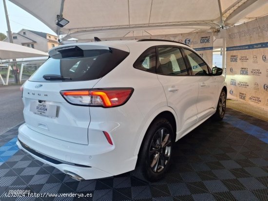 Ford Kuga ST-Line 1.5T EcoBoost 110kW (150CV) de 2023 con 74.675 Km por 23.700 EUR. en Pontevedra