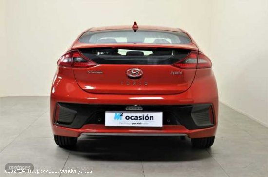 Hyundai Ioniq 1.6 GDI HEV Tecno DCT de 2017 con 81.100 Km por 17.990 EUR. en Valencia