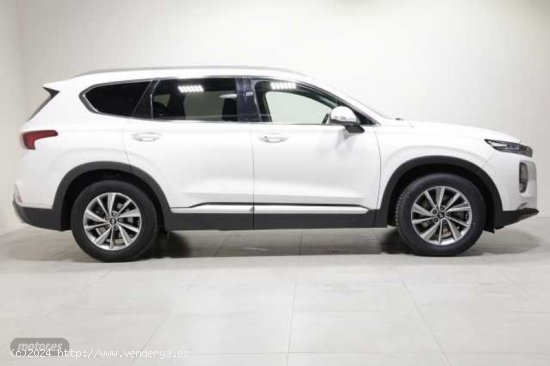 Hyundai Santa Fe 2.2 CRDi Tecno Auto 4x4 DK de 2019 con 97.113 Km por 35.990 EUR. en Valencia