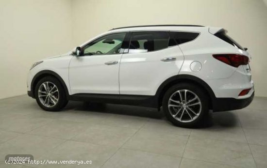 Hyundai Santa Fe 2.2 CRDi Style Auto 4x4 7S de 2017 con 68.270 Km por 27.800 EUR. en Valencia