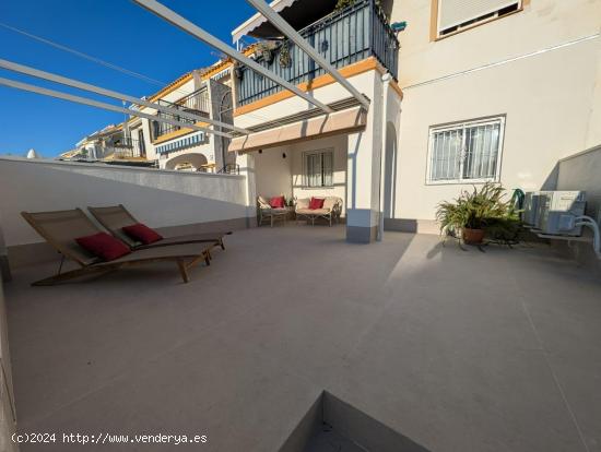 TORREVIEJA ESPECTACULAR BUNGALOW 2 HABS PISCINA COMUNITARIA, MODERNO 159.000€ - ALICANTE